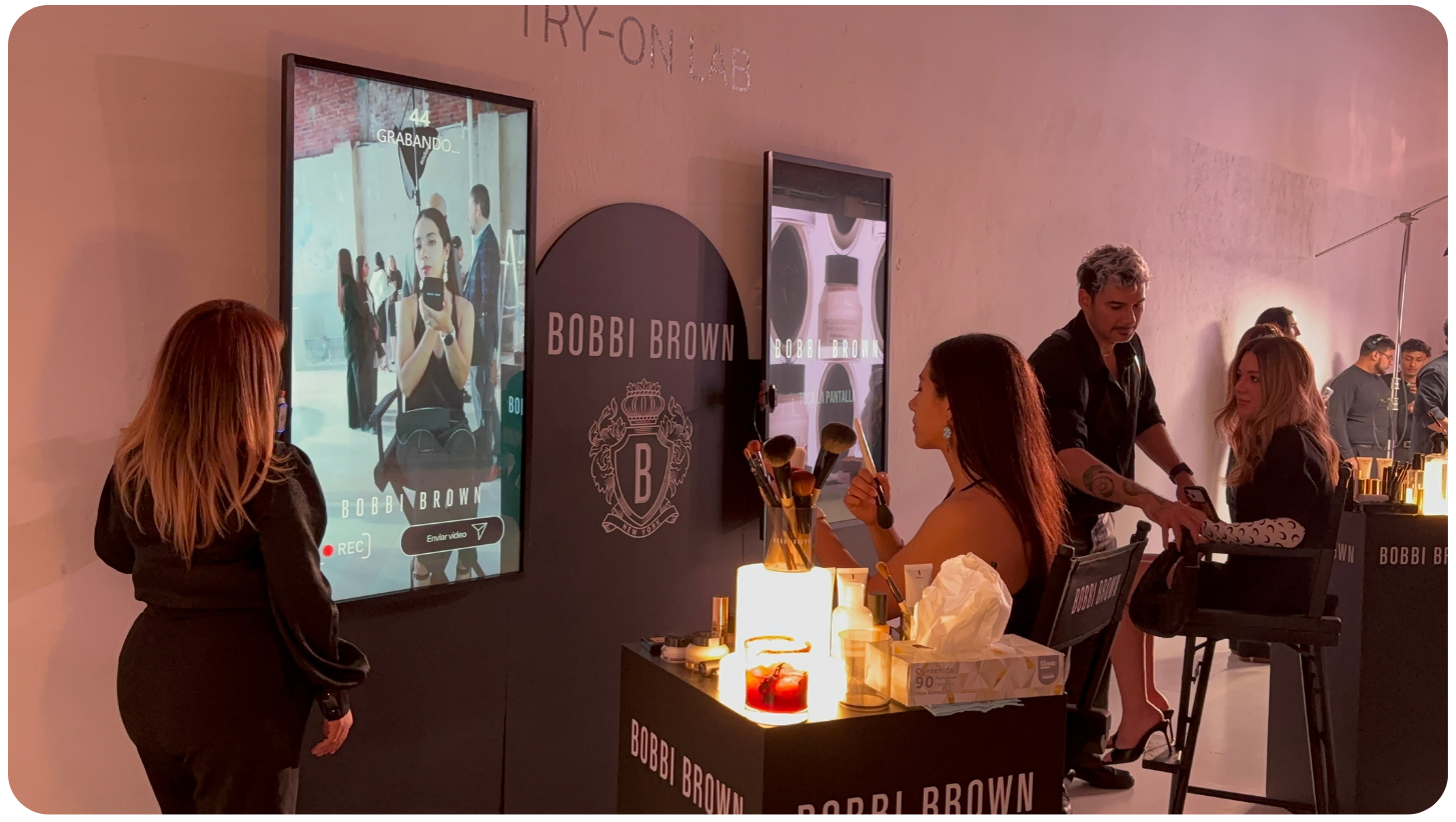 Espejo interactivo Smart Touch en Amazon Bobbi Brown